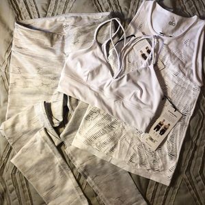 Alo Glisten Bra in White